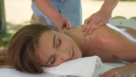 21 Erotic Anal Catch Me If You Can Alexis Crystal, Charlie Dean - 21Naturals