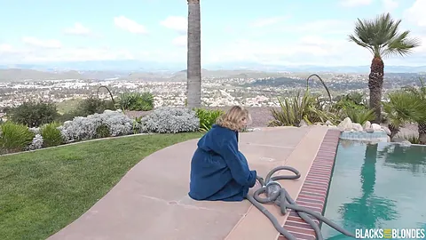 Anna Claire Clouds Fucksa Sexy Traveler Anna Claire Clouds Chocolate God