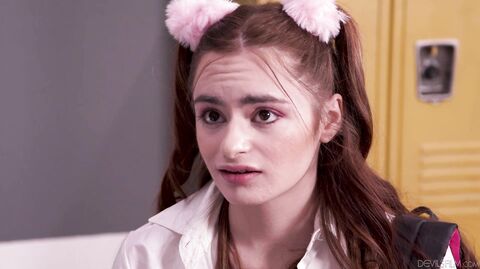 Give Me Teens Omg I Fucked My Bratty Student - Reese Robbins & Isiah Maxwell - Devil's Film