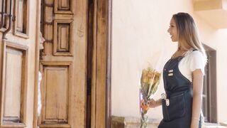 Blooming Romance Kimora Quin, Mae Milano - Girlsway