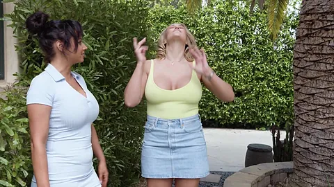 Squirting Lesbian Compromising Positions Ryan Keely, Penny Barber, Daisy Fuentes