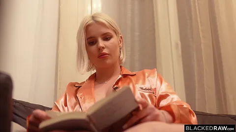 Blackedraw Eliz Shares Dates Bbc With Bestie Roomie Sia Sia Siberia, Eliz Benson & Black Prince