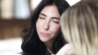 Web Young Shared Hall Pass Jane Wilde, Melody Marks, Jazmin Luv - Girlsway