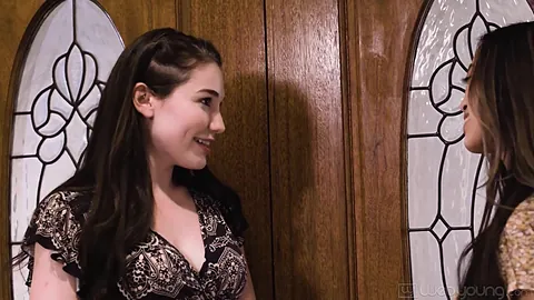 Web Young Leave The Light On Alexia Anders, Lily Lou - Girlsway