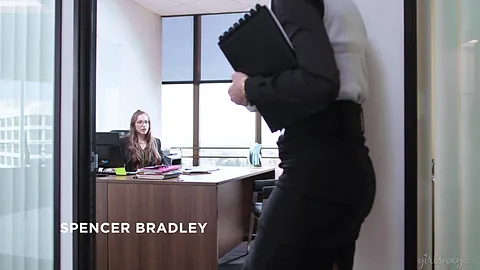 Lady Boss Lady Boss New Boss Goss Kenzie Taylor, Victoria Voxxx, Spencer Bradley - Girlsway