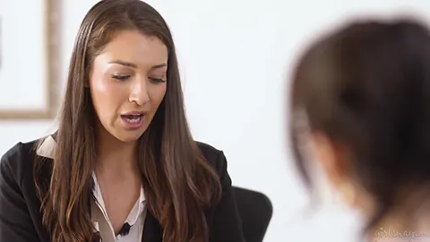 Sex Appeal Bella Rolland, Alexis Tae - Girlsway