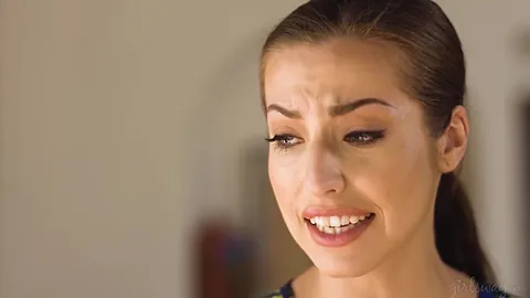 Luring The School Nurse Spencer Bradley, Liz Jordan - Girlsway