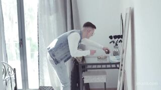 Joymii Spying On Ania Charlie Dean, Ania Kinski