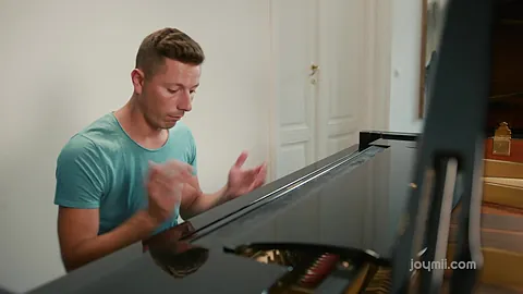 Joymii A Nice Distraction Nick Ross, Mona Blue