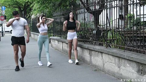 Emilymiasweaty Anal Workout3-way Lorenzo Viota Emily Pink
