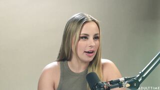 Up Close How Women Orgasm - Anna Claire Clouds