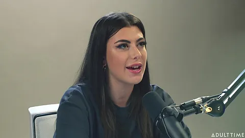 Up Close How Women Orgasm - Gal Ritchie