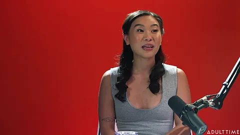 Up Close How Women Orgasm - Kimmy Kimm