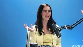 Up Close How Women Orgasm - Cadence Lux