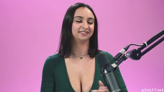 Up Close How Women Orgasm - Hailey Rose