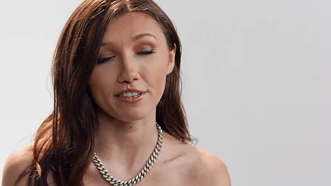 Up Close How Women Orgasm - Maya Woulfe