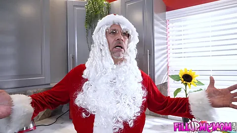 Horny Stepson Loads Up Latina Milf Queen Rogue Spikey Dee