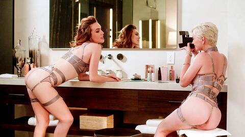 SLAYED Vanity Skye Blue, Freya Parker