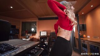 The Vocal Voyeur Kenia Music, Danny D