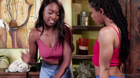 Yoni Training Kira Noir Daya Knight