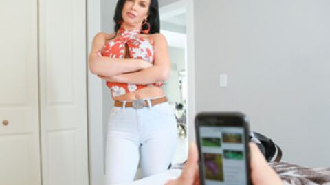 Veronica Avluv's stepson can't resist her oral skills