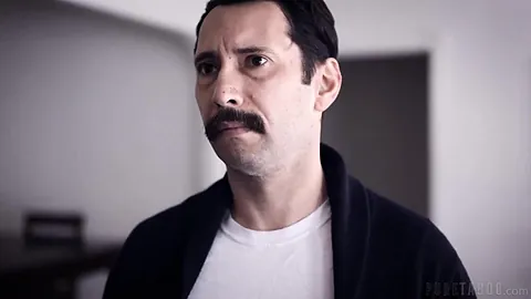 Restless Tommy Pistol Savannah Sixx