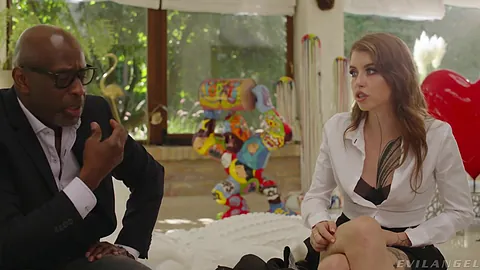 Eden Ivy, Mike Chapman - Introspection Sc. Lesbians & Statue - Deep Anal Therapy