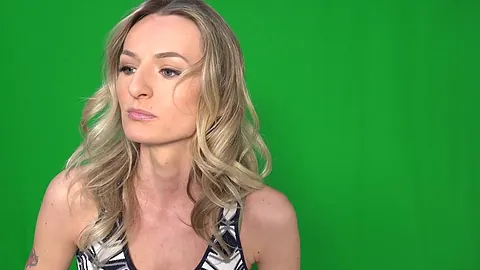 Natasha Starr & Natasha Starr: Public POV deepthroating, face fucking & cumshots in the gloryhole