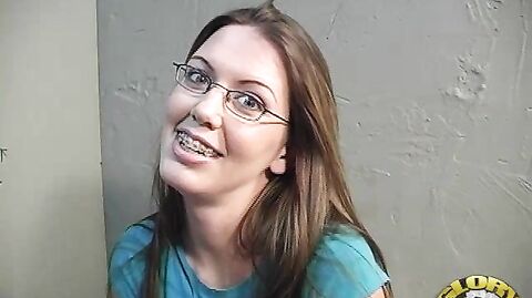 Alicia Allaghatti gets her holes stuffed in anonymous public sex tape