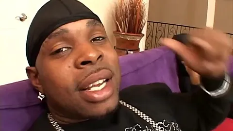 Sexy pornstar Menage Aroz goes wild with her big booty in hardcore anal sex video