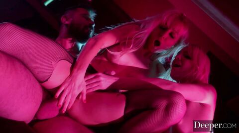 Kayden Kross and Kenna James - Whale