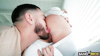 AssParade - Bailey Brooke, Peter Green - Blonde and Big Assed