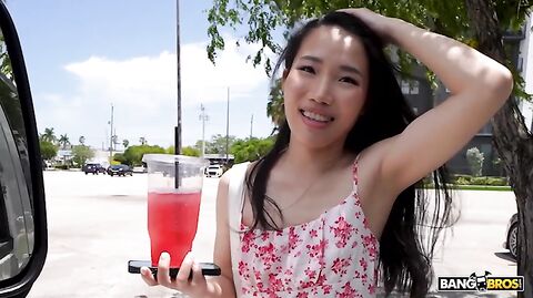 Kiki King porn – Try Before You Buy preview with Rocket Powers