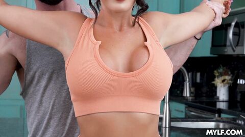 Kiki Klout Stretching Out The Tightness