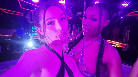 Alexis Perez, Juniper Ren & Peach - Sex In The Vip Room - Mofos