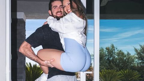 Goddess Guzman - The Goddess And The Girth - Brazzers Exxtra